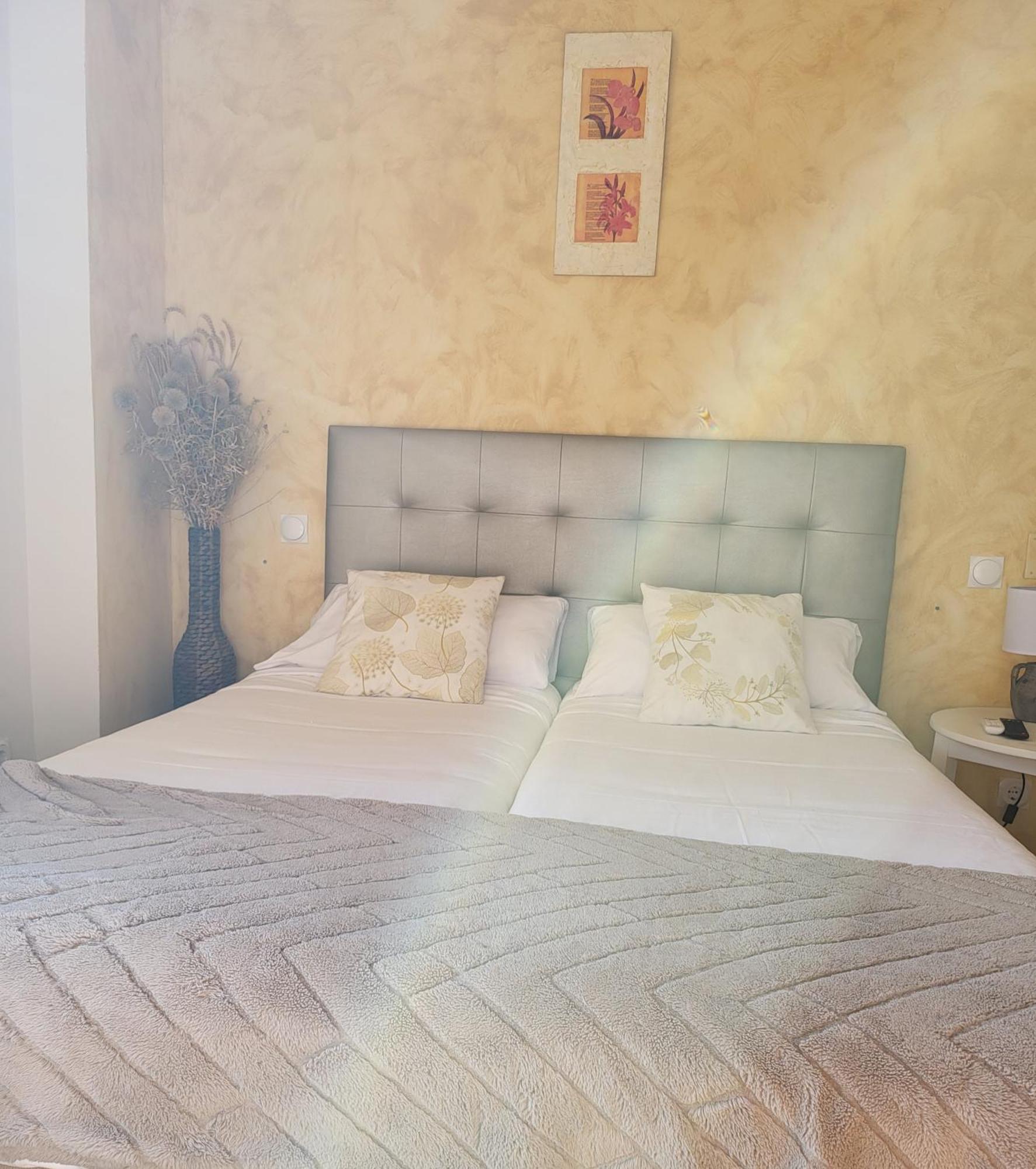 Hotel Rural Luna Llena Torremocha de Jarama Δωμάτιο φωτογραφία